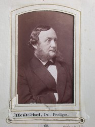 Dr. Julius Hentschel