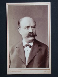 Gustav Lesse