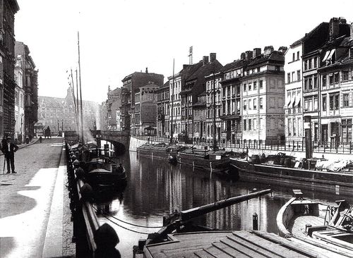 MI F261 - Blick von der Inselbrücke entlang des Spreekanals mit der Friedrichsgracht