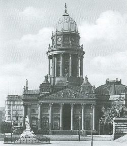 Nordfassade des Doms mit Vereinsräumen im Erd- und Obergeschoss, Schauseite der Mitglieskarte des Vereins 1935